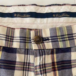 Brooks Brothers plaid shorts 40 w 8.5 inseam